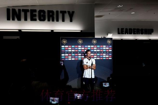 巴斯克斯:阿诺德很开心 我的未来世俱杯后就会知道